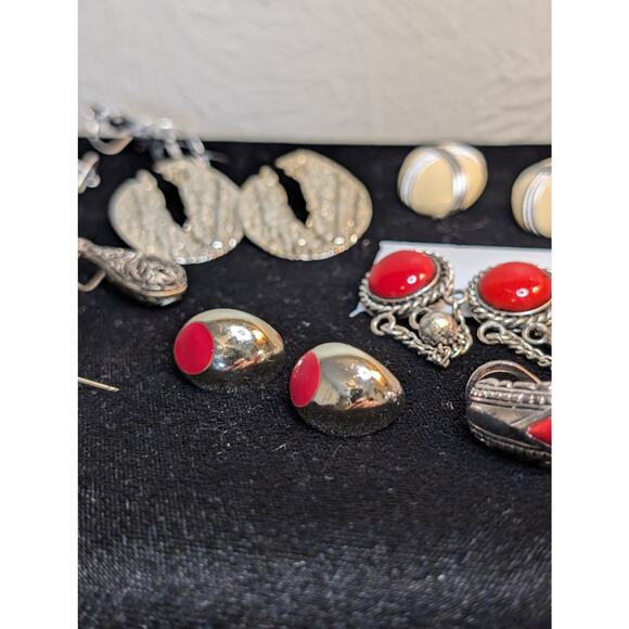 Fourteen Silver Tone Red White Blue Theme Pierced Earring Jewelry Lot - Picture 11 of 15